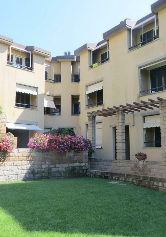 Appartamenti Boboli Punta Ala Exterior foto